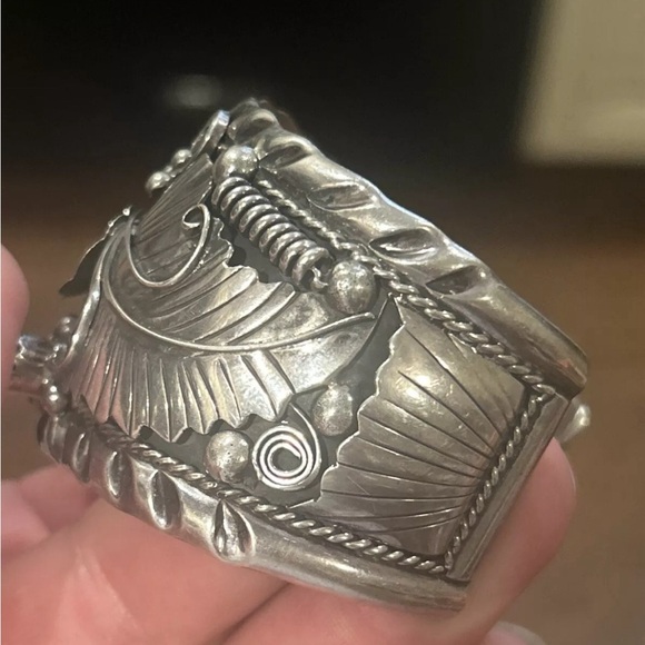 STERLING SILVER NATIVE AMERICAN VTG WIDE TURQUOISE FLORAL CUFF BRACELET 100g 925 - Picture 9 of 15